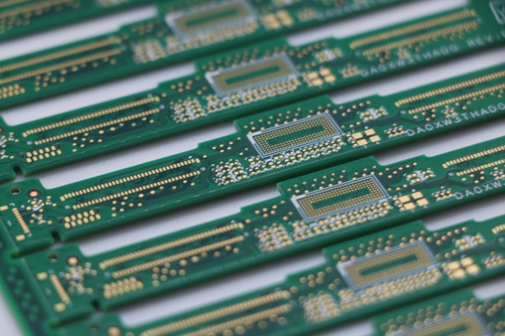 ราคาดี 4L FR4 พวงจรพิมพ์ทองแดงหนัก พวงจรพิมพ์สีเขียว Soldermask สีขาว สีไหม PCB การประกอบบริการ ออนไลน์